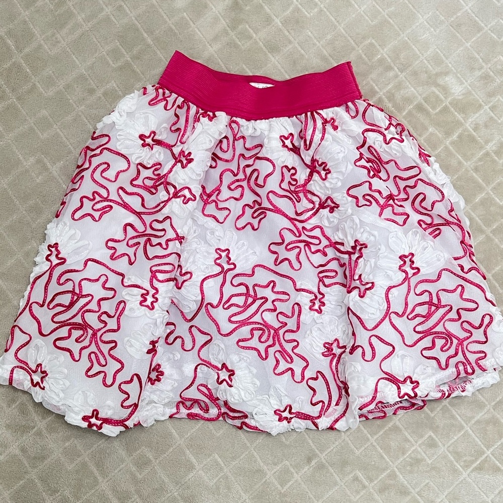 White and pink skirt